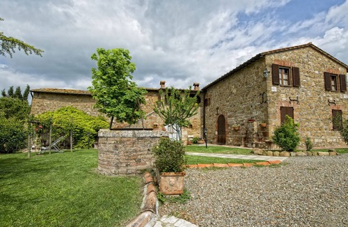 San Quirico d'Orcia Apartment | PALAZZO CONTI - CORBEZZOLO
