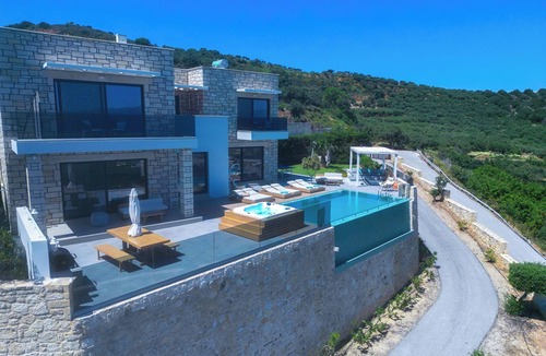 Kissamos Villa | Paleokastro Luxe Villa - Playground - Heated Pool, Sea View, Top Wifi
