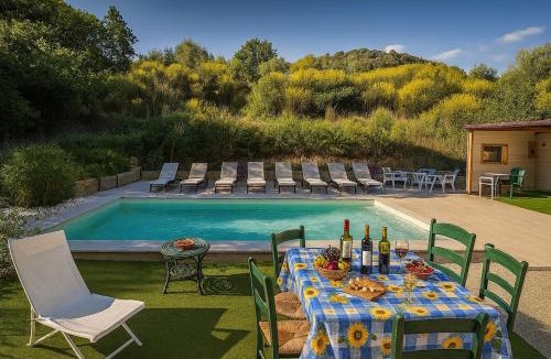 Castiglion Fiorentino Villa | Panoramic View Village of Villa Luigina Cortona