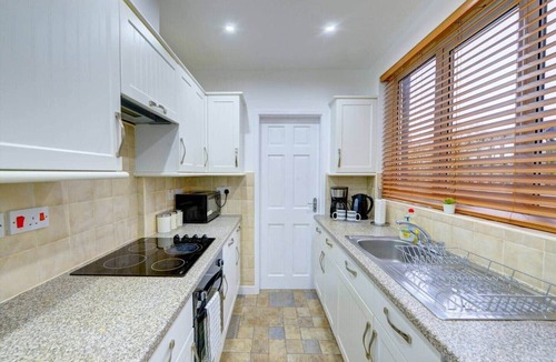 Smethwick House | Park 3 Bedroom House|4 Beds|Sleeps 6 Guests| Birmingham