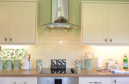 Usk House | Pass the Keys | Porth Vaynor Farmhouse and Gardens