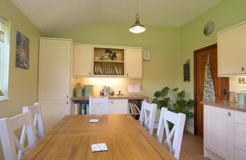 Usk House | Pass the Keys | Porth Vaynor Farmhouse and Gardens