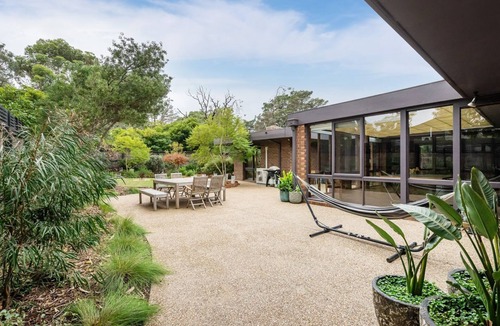 Somers House | Peaceful Family Favourite in Somers