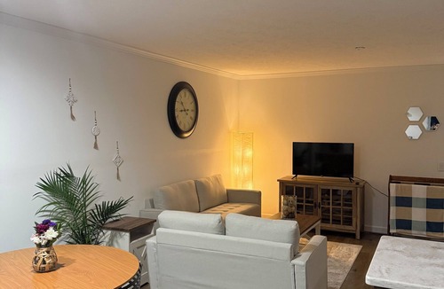 Toledo House | Peaceful Trailer - 3BR, 2BA