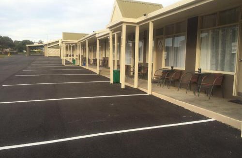 San Remo Hotel | Pelicans Motel San Remo