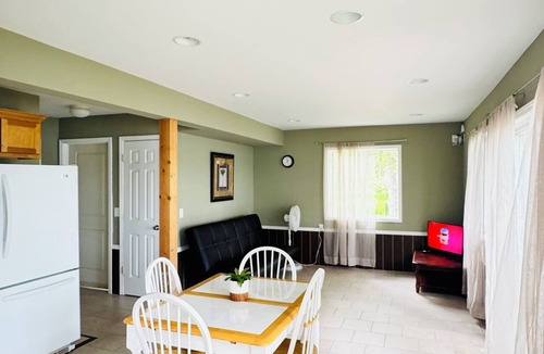Fremont Cottage | Perfect 2-bedroom cottage in adorable Fremont on a private lake stocked.