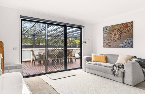 Cowes House | Perfect family getaway, walk to beach and boat ramp.