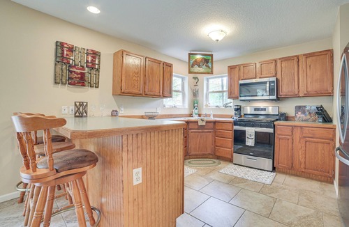 Kalkaska Cottage | Pet-friendly Kalkaska Home ~ 19 Mi to Torch Lake!