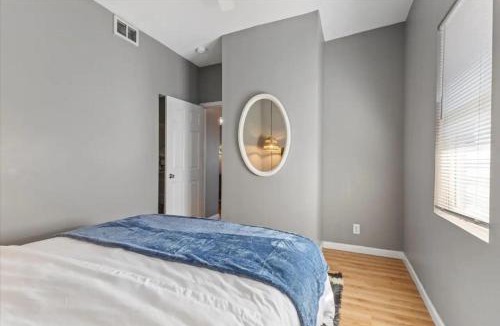 Meridian-Kessler Apartment | PetFriendly 2BR Convenient to Stadium&Downtown - ctd