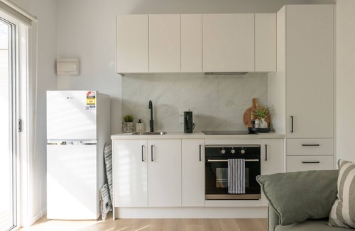 Surf Beach House | Phillip Island Hot Springs Retreat