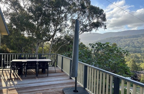 Warburton House | 'Pippa's Place' Family friendly, newly renovated sanctuary atop Mt Little Joe