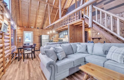 Beulah Cabin | Platte River Pair: 2 cabins directly on Platte River*Sleeps 8*Private Deck