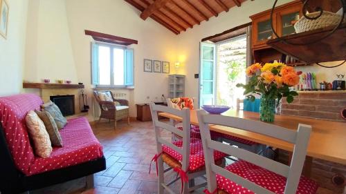 Roccalbegna Apartment | Podere Sant'Angelo
