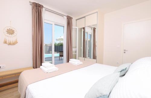 Ag. Georgios Apartment | Poet Villa
