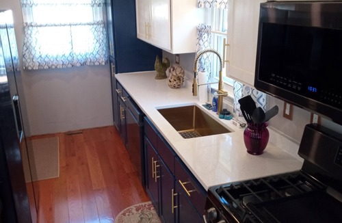 Algonac House | Pointe Haven, right off the North Channel WITH OR WITHOUT PONTOON! 480/330