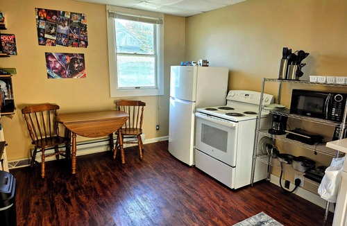 Rossford Apartment | Pop-Culture Paradise