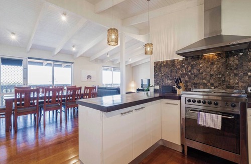 Mount Martha House | Port Philip Panorama Bayview Retreat and Pool Bliss
