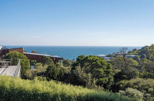 Mount Martha House | Port Philip Panorama Bayview Retreat and Pool Bliss