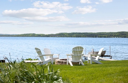 Traverse City House | Premier! Beautiful Luxury Log Home Rental.