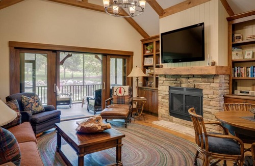 Harbor Springs House | Private 4BR-4BA PET FRIENDLY Cottage Near Ski Resorts! Stay at True North GC