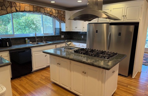 Simi Valley House | Private 6-bedroom house, indoor pool, sauna near LA, Topanga in Simi Valley