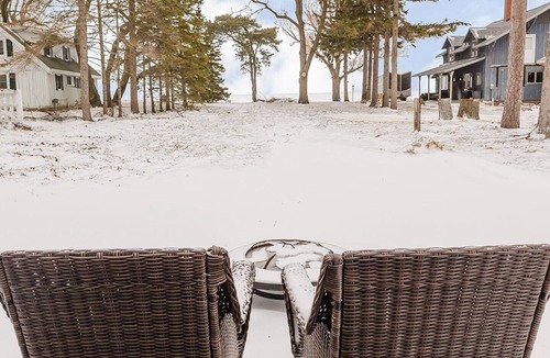 Pigeon House | Private Beach Lake Huron Sleeps 7 Sand Point