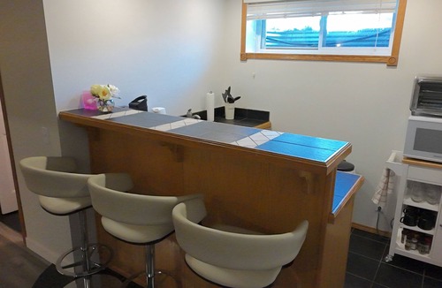 Calgary House | Private Guest Suite Close to Airport!