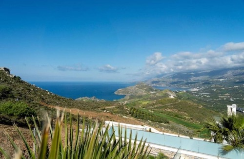 Lefkogeia Villa | Private Infinity Pool Villa with Sea Views – Secret Oasis, Lefkogeia