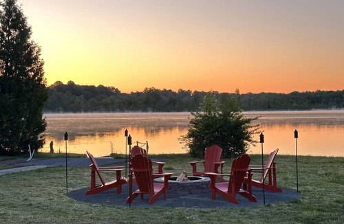 Benton Harbor House | Private Island Escape - Footbridge Access - 360° Views - Sunrise + Sunset