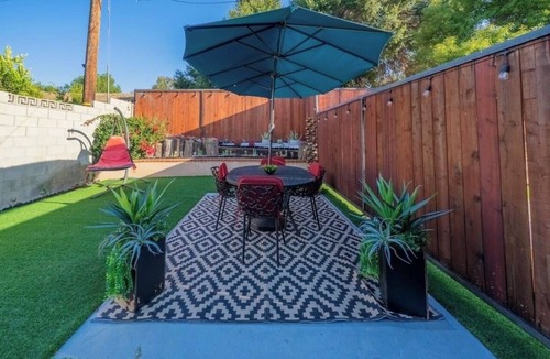 Santa Susana Apartment | Private King Suite with Waterfall Patio Peaceful Simi Valley Retreat