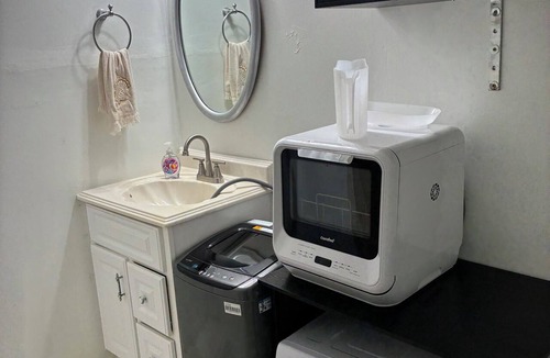 Lewiston Apartment | ★ PRIVATE MICRO-STUDIO ★ Private Patio, Yard, Entrance, Bathroom, Laundry!