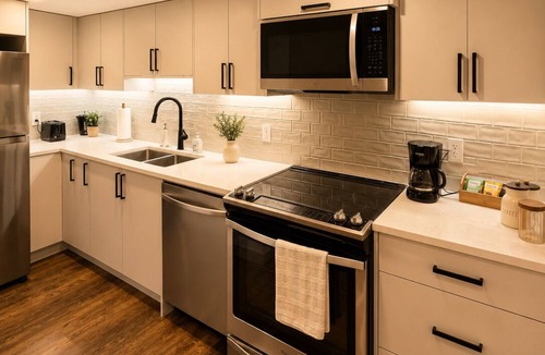Cochrane Apartment | Private Suite w/Full Kitchen Near Banff National Park