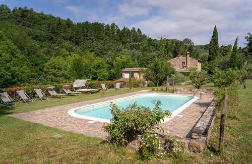 Montaione Villa | Private Villa with private pool, A/C, WIFI, TV, pets allowed, panoramic view, close to San Gimignano
