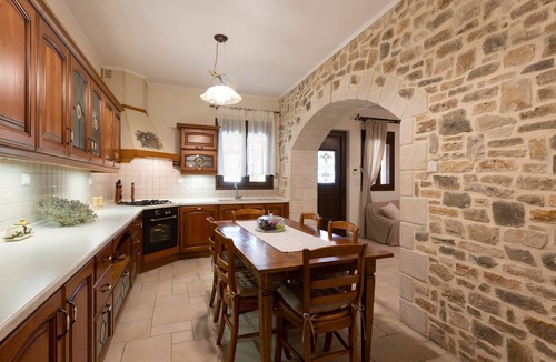 Filaki Villa | Private Villa with Pool & Jacuzzi | Organic Garden | Ideal for Families