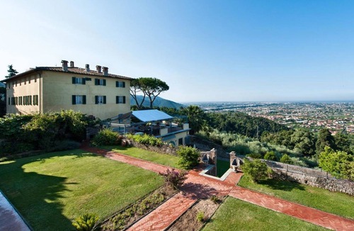 Santa Lucia Villa | Private Villa with private pool, hot tub, WIFI, A/C, TV, patio, panoramic view, close to Viareggio