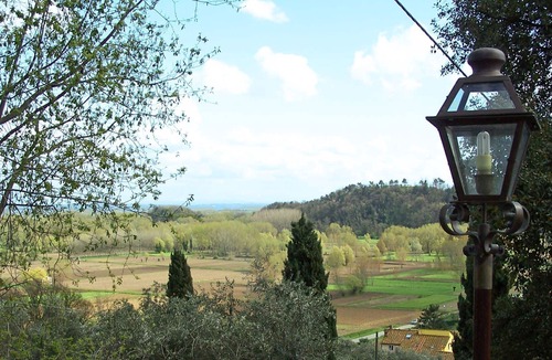 Capannori Villa | Private Villa with WIFI, private pool, TV, terrace, panoramic view, parking, close to Lucca