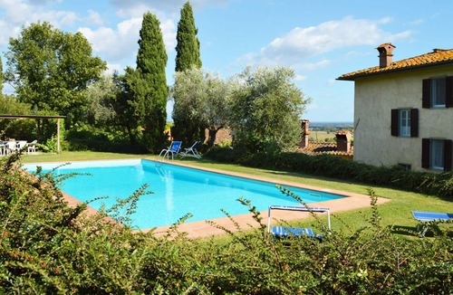 Capannori Villa | Private Villa with WIFI, private pool, TV, terrace, panoramic view, parking, close to Lucca