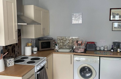 Warwick Apartment | Privates Flat In the heart of warwickshire near warwick town center
