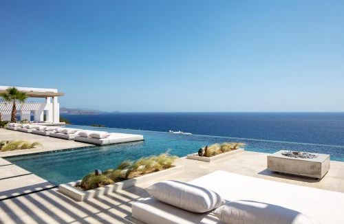 Vathi Villa | Pure C