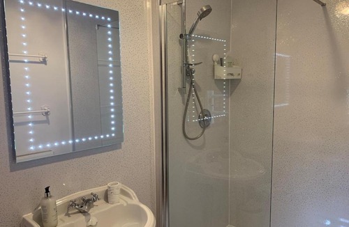 City Centre House | Quaint Cottage by Shakespeare birthplace & theatre