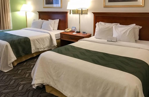 Holland Hotel | Quality Inn Holland - Toledo