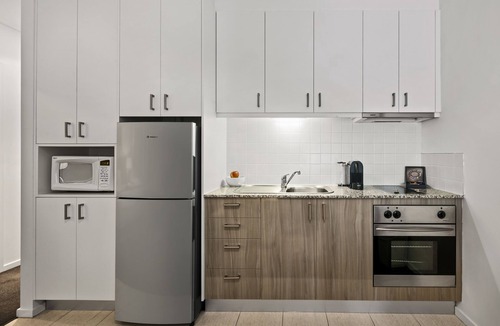 East Melbourne Apartment | Quest Jolimont