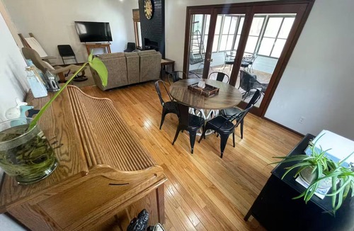 Midland House | Quiet and Cozy Family Home, 3 beds, 2 baths