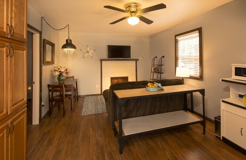 Jacoby Creek Cottage | Quiet Arcata Hideaway