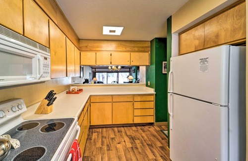 Graeagle Cottage | Quiet Home w/Graeagle Meadows Golf Course View!