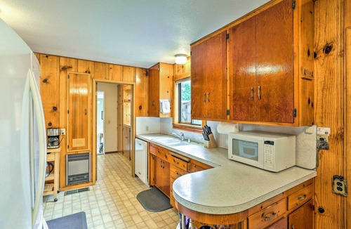 Shasta Lake Cottage | Quiet Location! Shasta Lake Home Near Redding