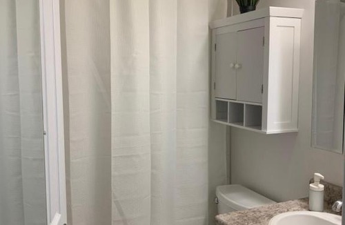 North Central Edmonton Apartment | Quiet Modern DOWNTOWN condo w/ UG Parking