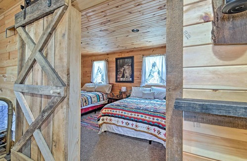 Mt Perry Cabin | Quiet Mount Perry Cabin on an Operating Farm!