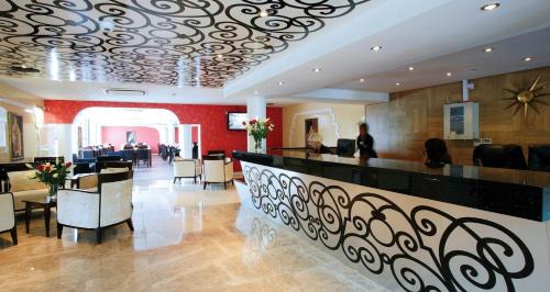 Oldbury Hotel | Redwings Lodge Birmingham
