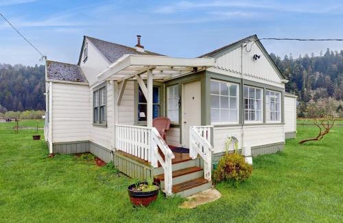 Orick House | Redwood Farmhouse in the Orick Valley